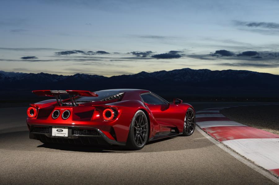  Ford GT 2017 года  (фото 16 из 65)